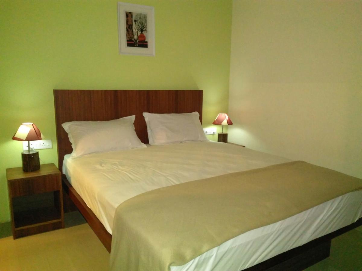 Deluxe Double Room with Sea View,645998763:JPEG