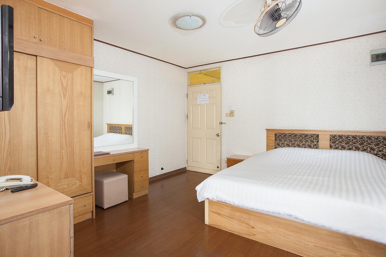 Superior Double Room,909151993:JPEG