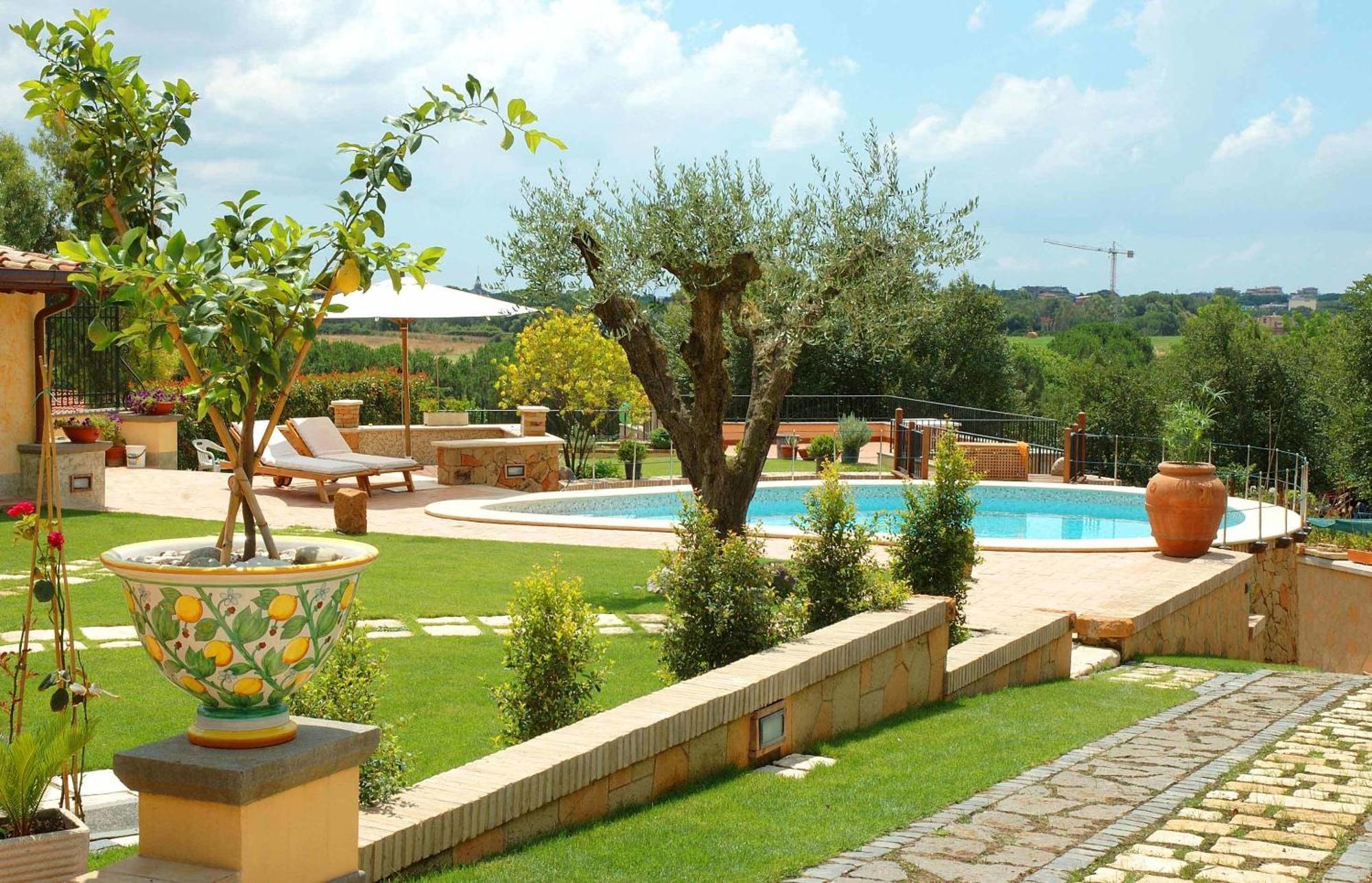 Suite Lit Queen-Size - Vue sur Piscine
