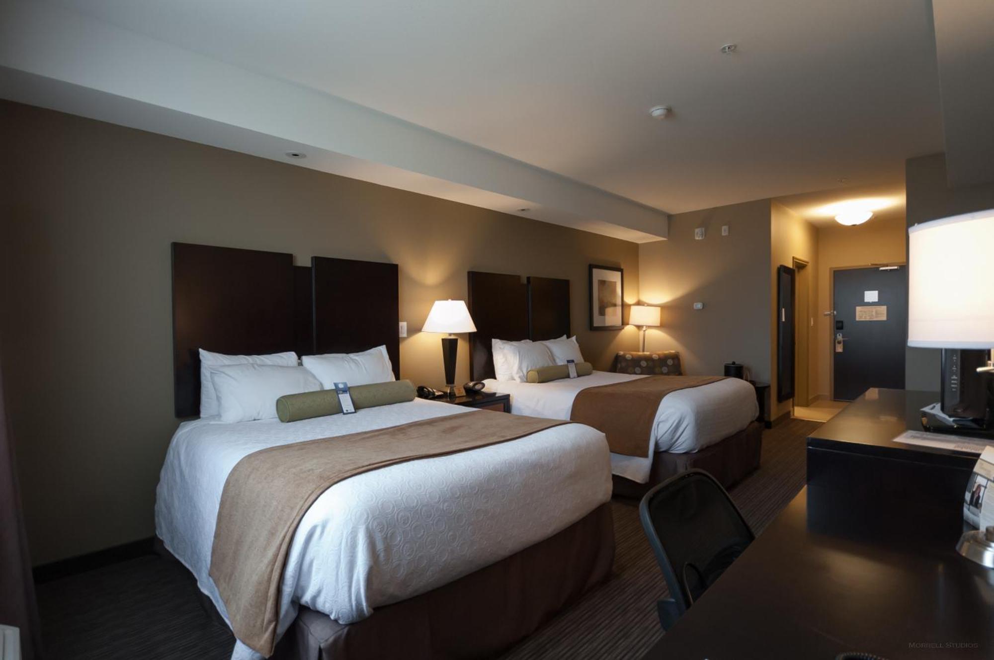 Queen Room with Two Queen Beds - Non-Smoking
