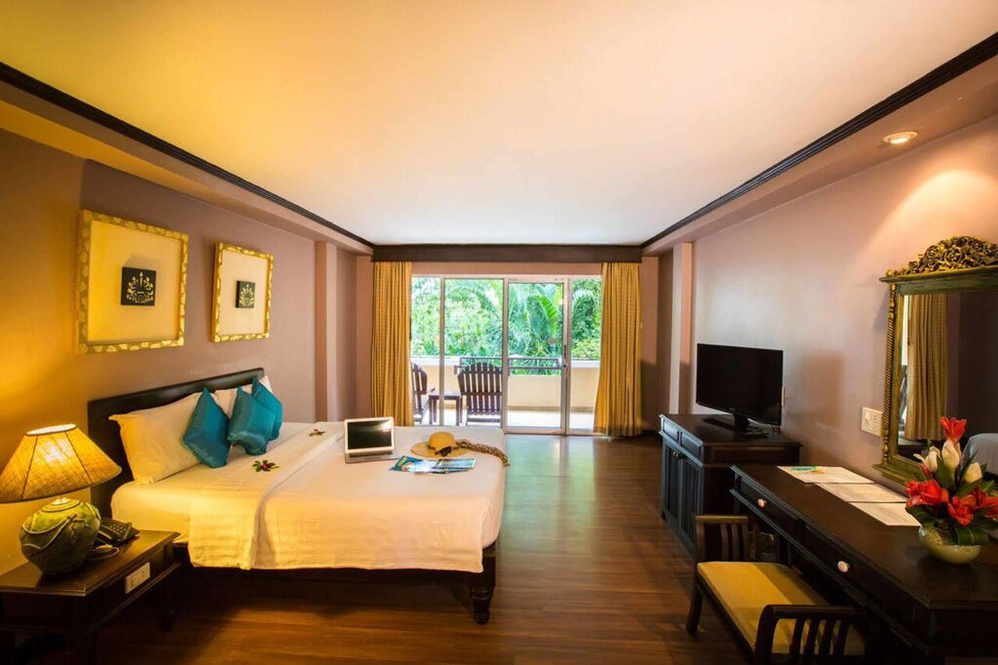Superior Double or Twin Room,1124144091:JPEG