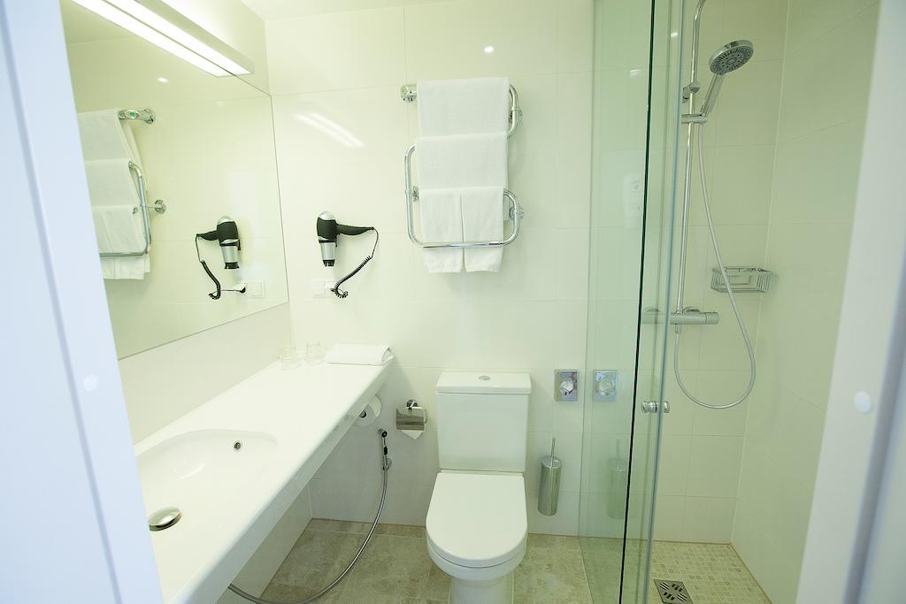 Chambre Standard avec Accès au Parc Aquatique et à la Salle de Sport