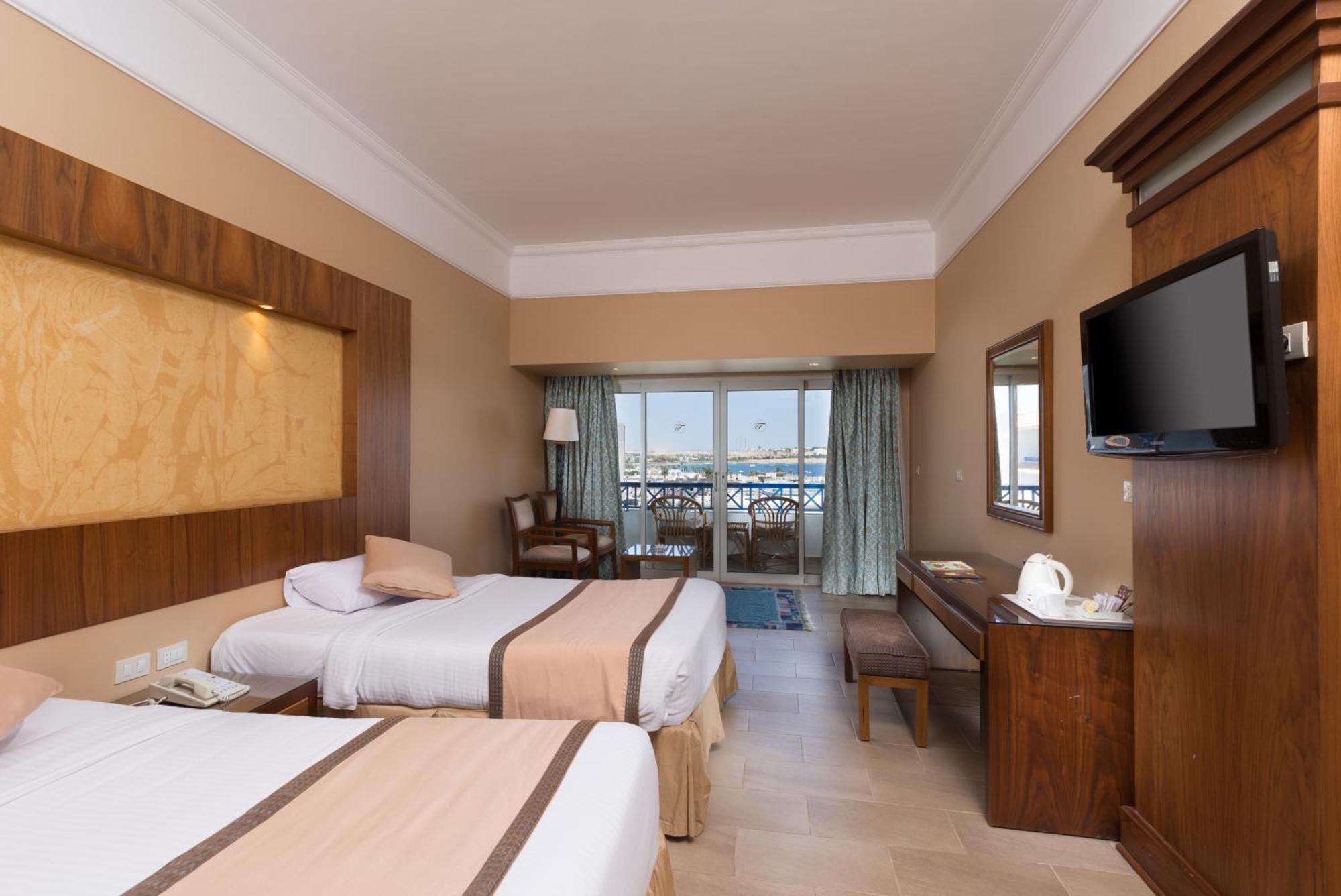 Club Double Room,1498992331:JPEG