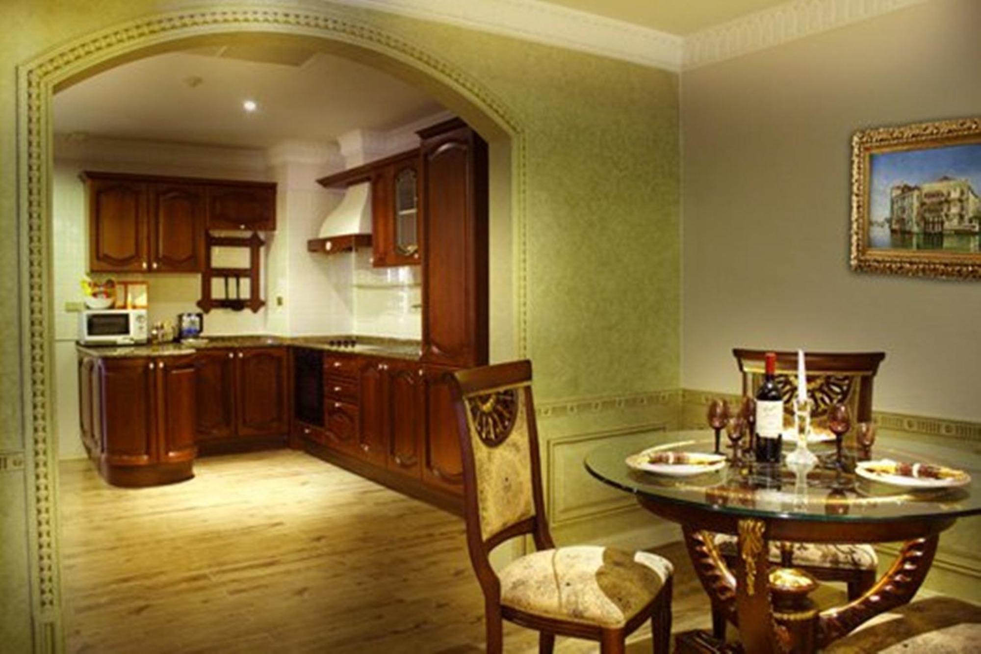 Two-Bedroom Suite