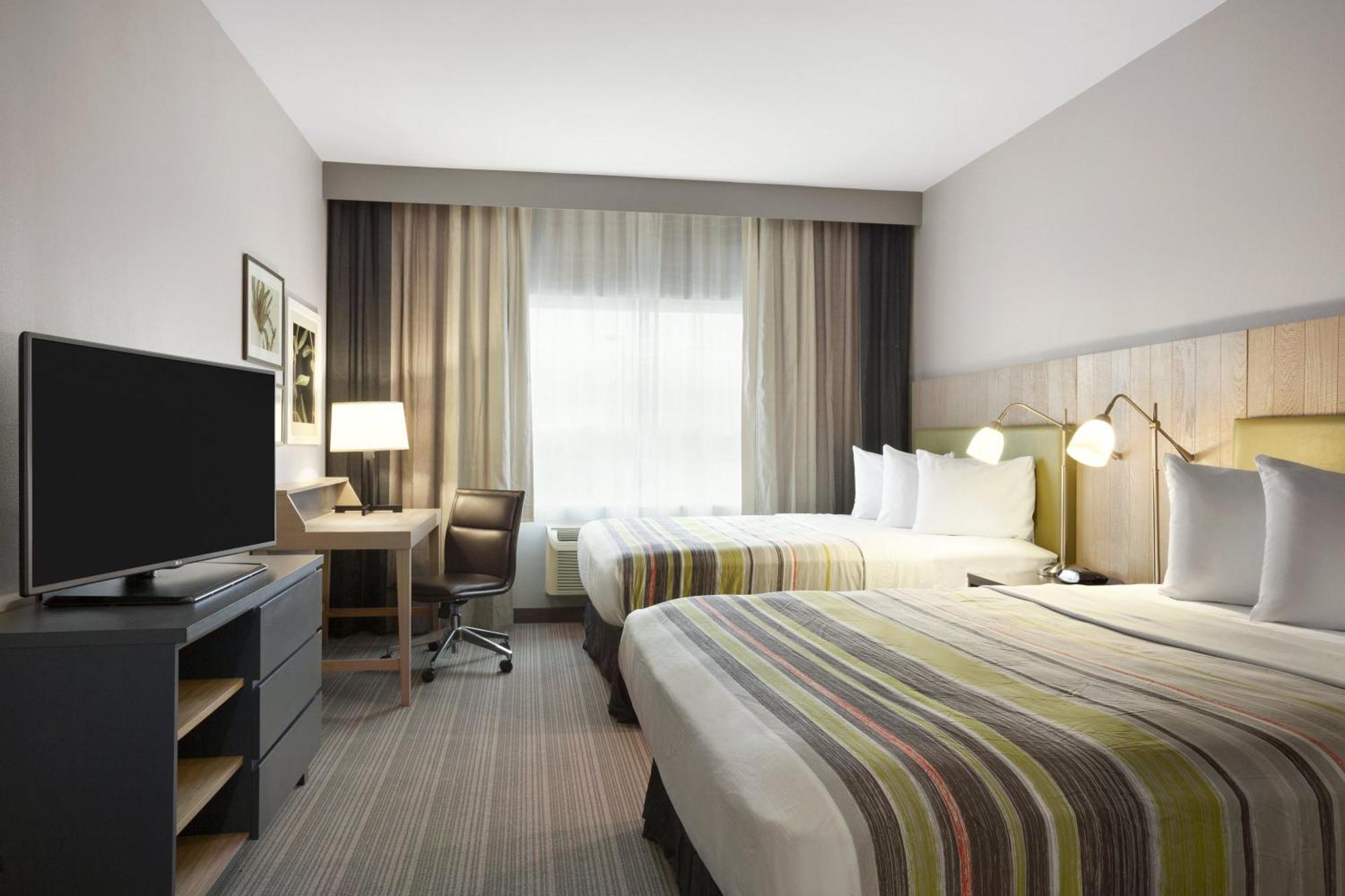 Queen Studio Suite with Two Queen Beds - Disability Access