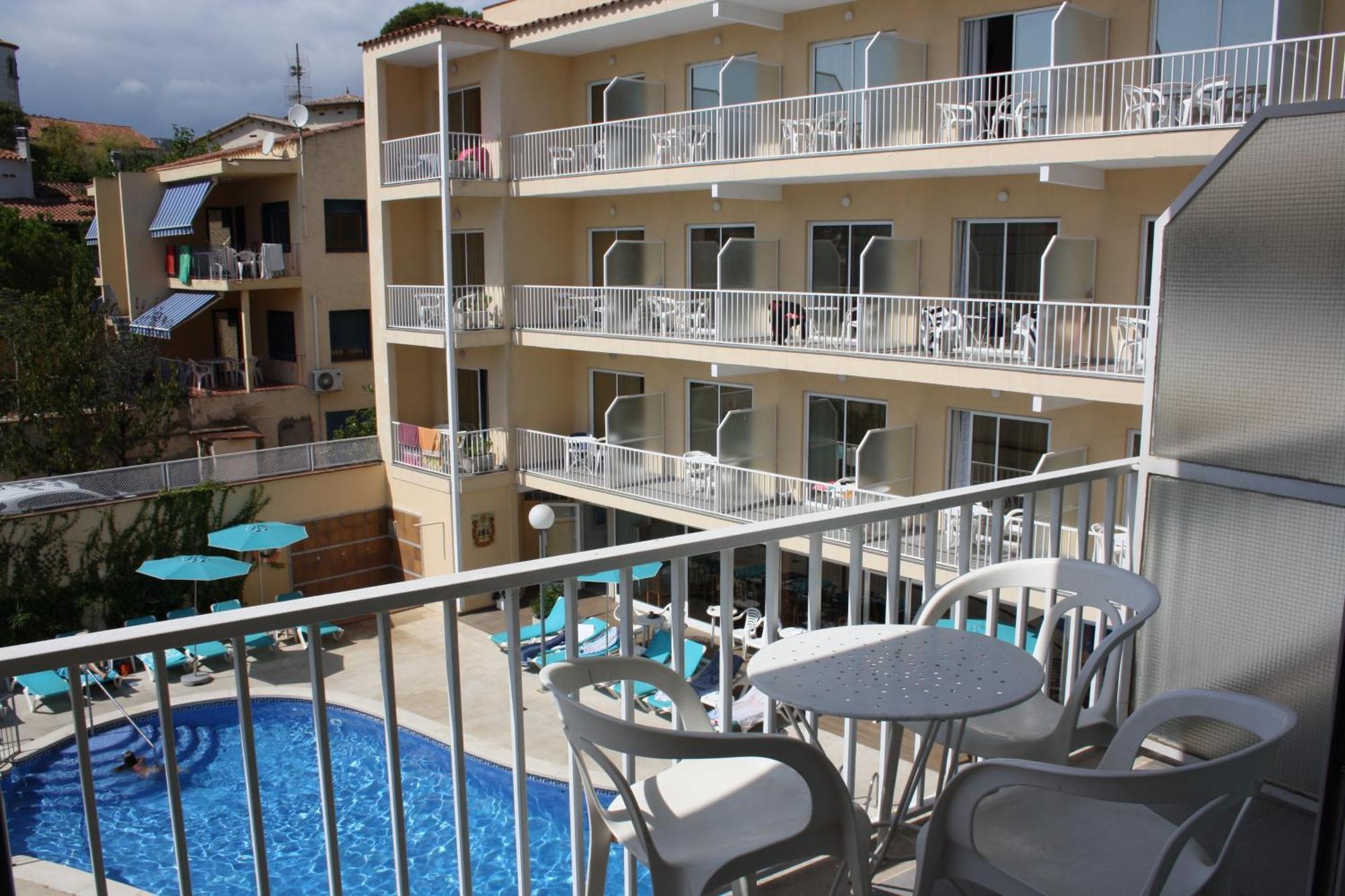 Quadruple Room with Balcony,1746868664:JPEG