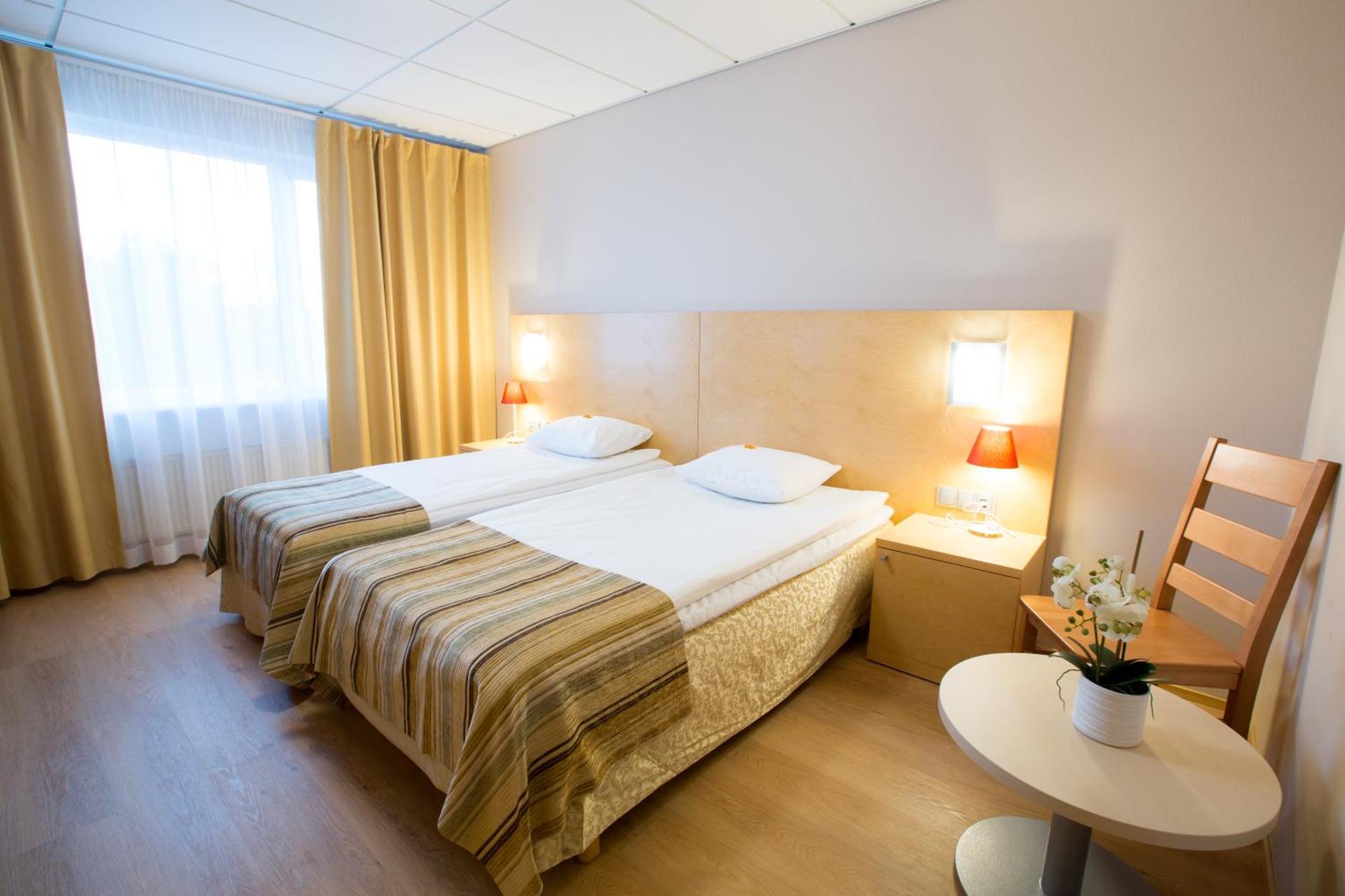 Double or Twin Room with Spa Access,799685376:JPEG