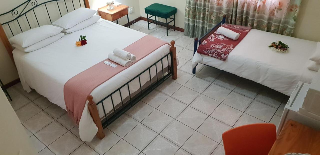 Deluxe Double Room,743614498:JPEG
