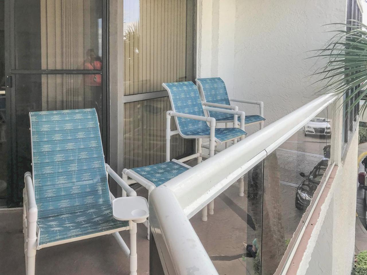 One Bedroom Apartment