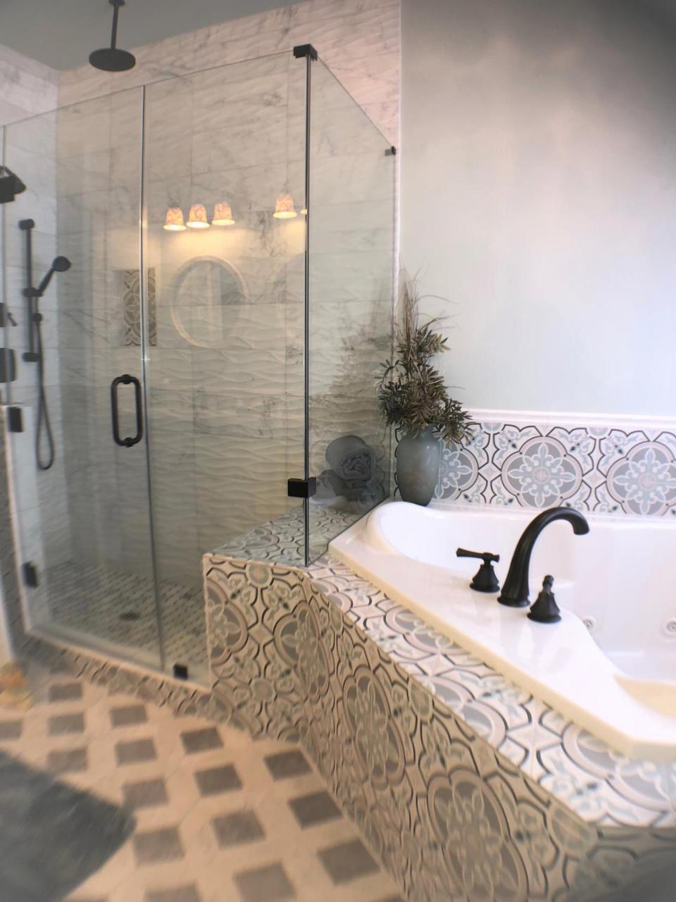King Suite with Spa Bath
