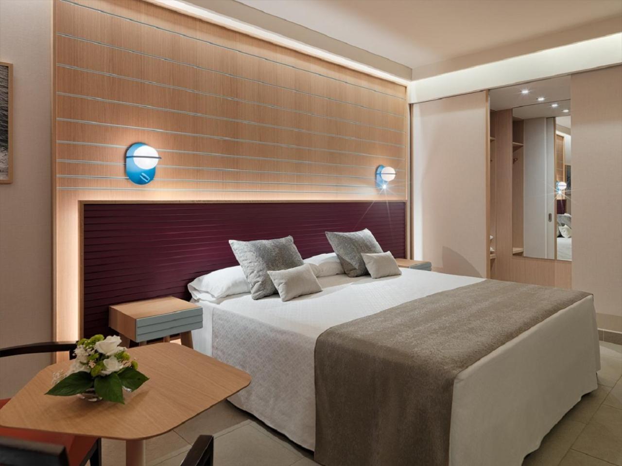 Chambre Double ou Lits Jumeaux - Vue sur Mer