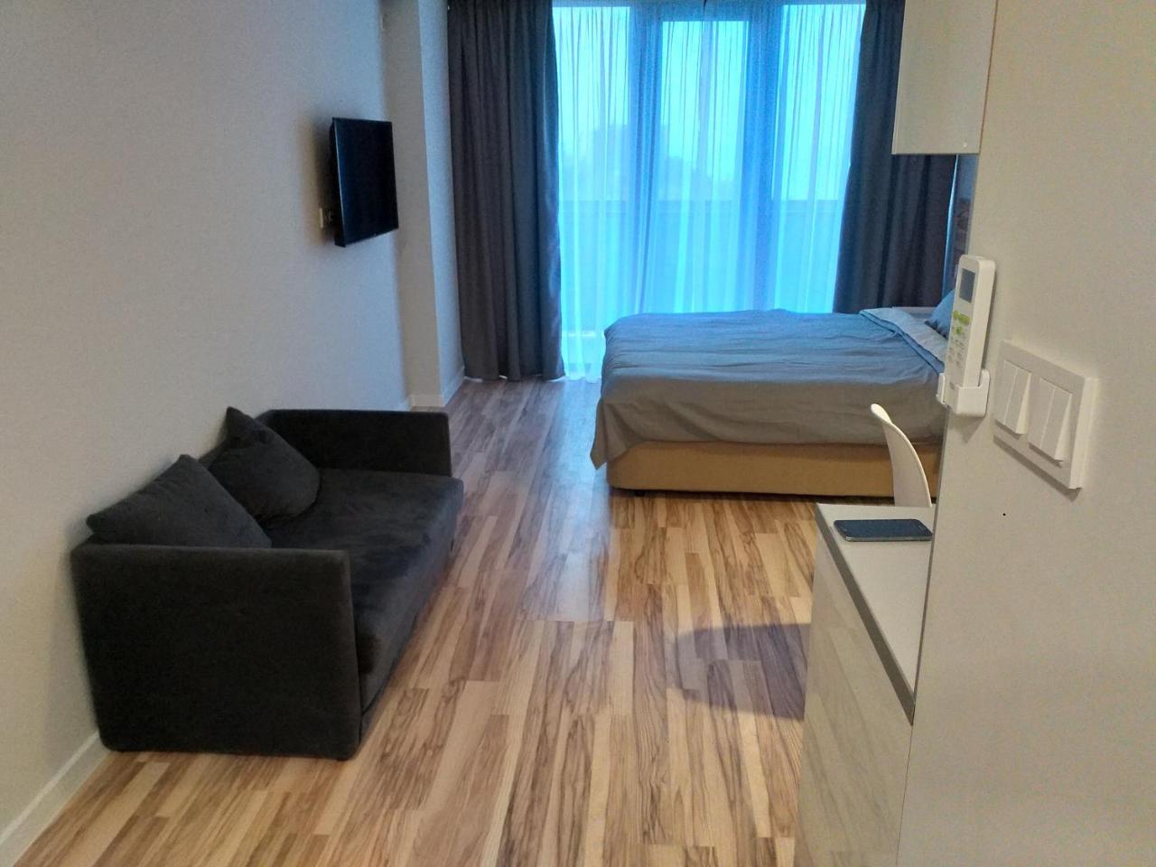 Studio Apartment with Sea View