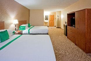 Standard 2 Queen Beds