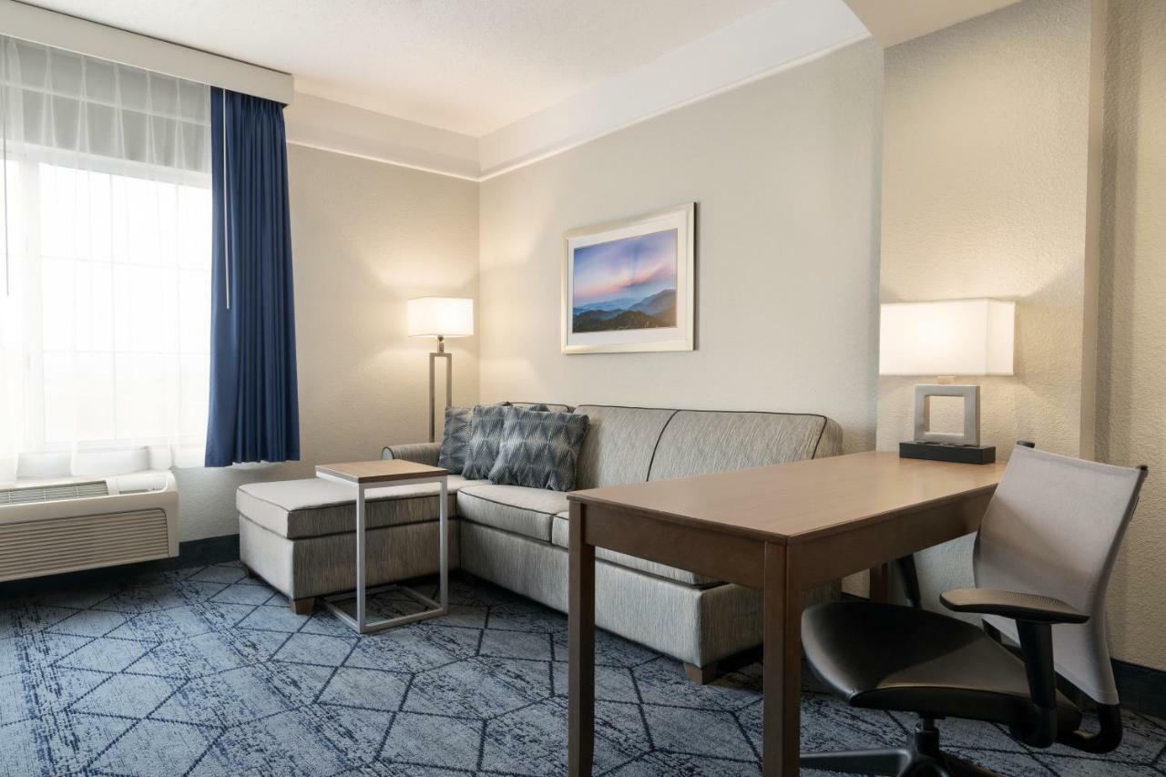 Deluxe King Room,1498877401:JPEG