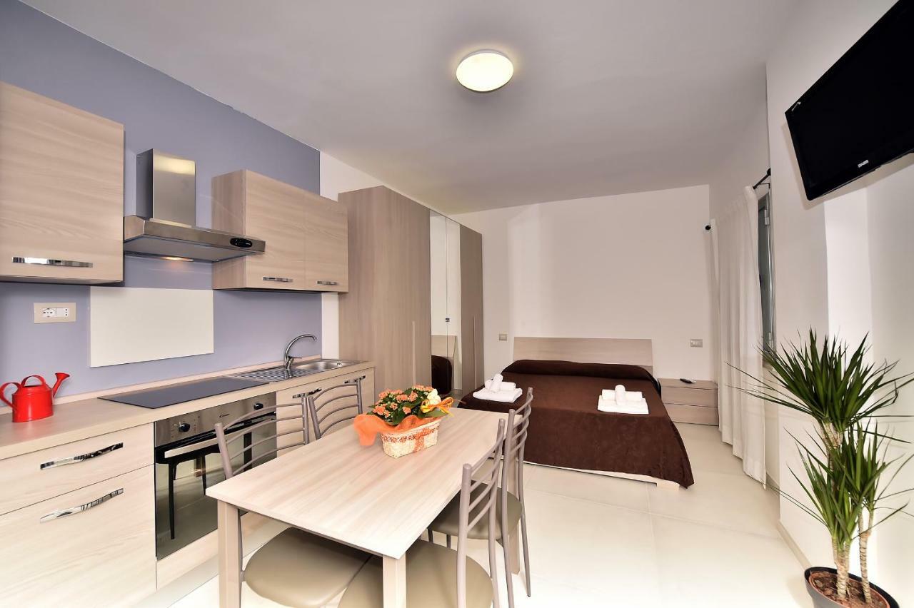 Apartment - Ground Floor,799249746:JPEG