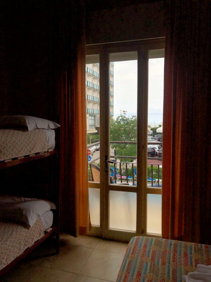 Quadruple Room with Balcony and Sea View