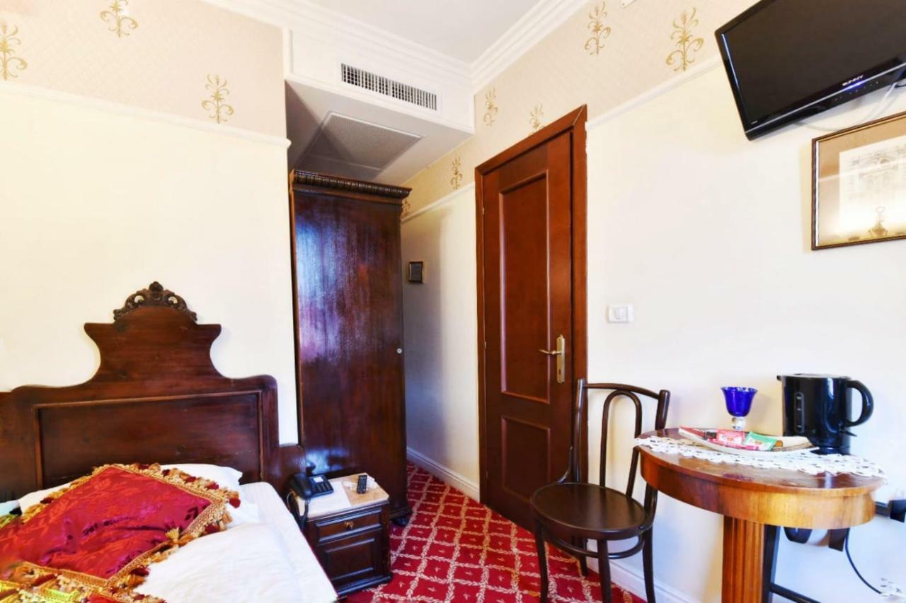 Budget Single Room