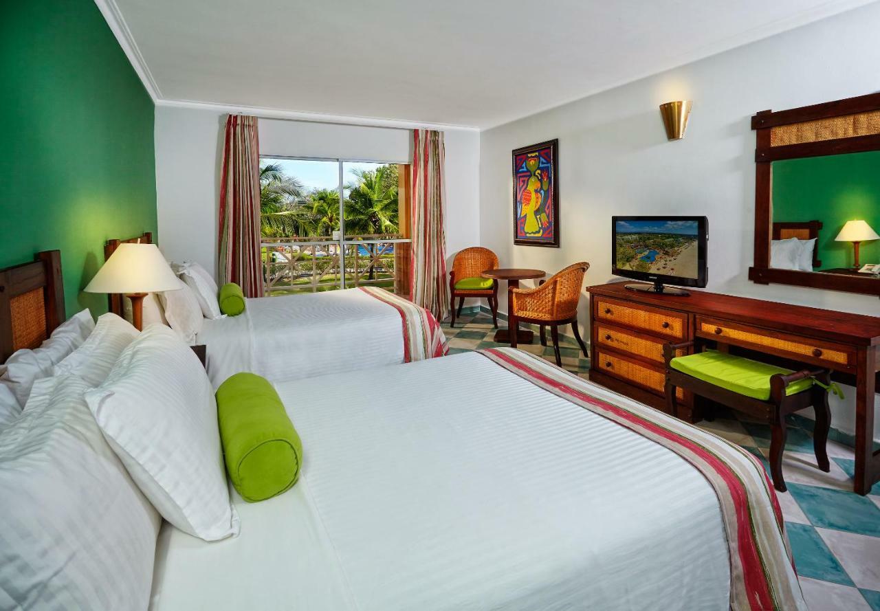 Garden View, 2 Double Beds,908997445:JPEG