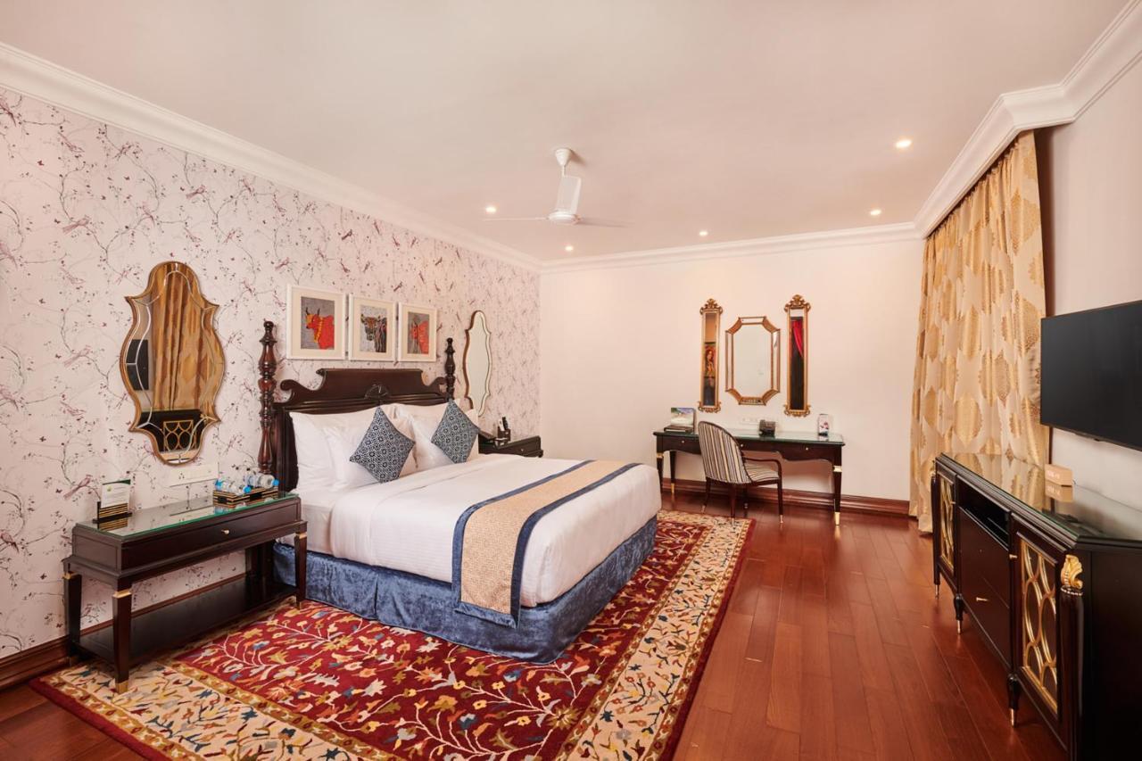 Spa Suite -  10% Discount on Foods & Soft Beverages* | 15% Discounts on Laundry Services* | INR 500 spa credit during your stay on selective Massage services. TnC Apply.* | Free Minibar - 2 cans of soft Beverages (Once on Arrival)
