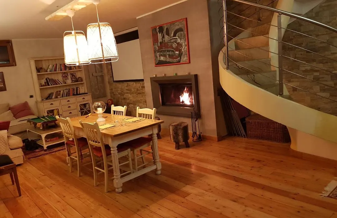 Aurelia Garden Gold B&B-1