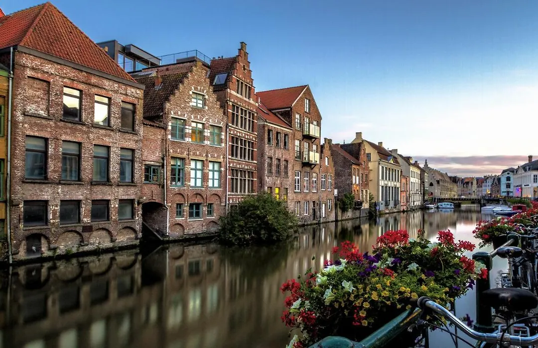 Burgstraat 17 Apartment In Exclusive Patrician House In Medieval Ghent-1