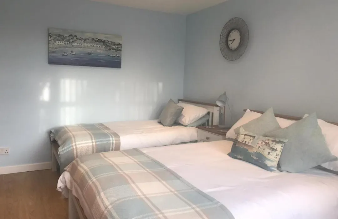 Coast 77 B&B-1