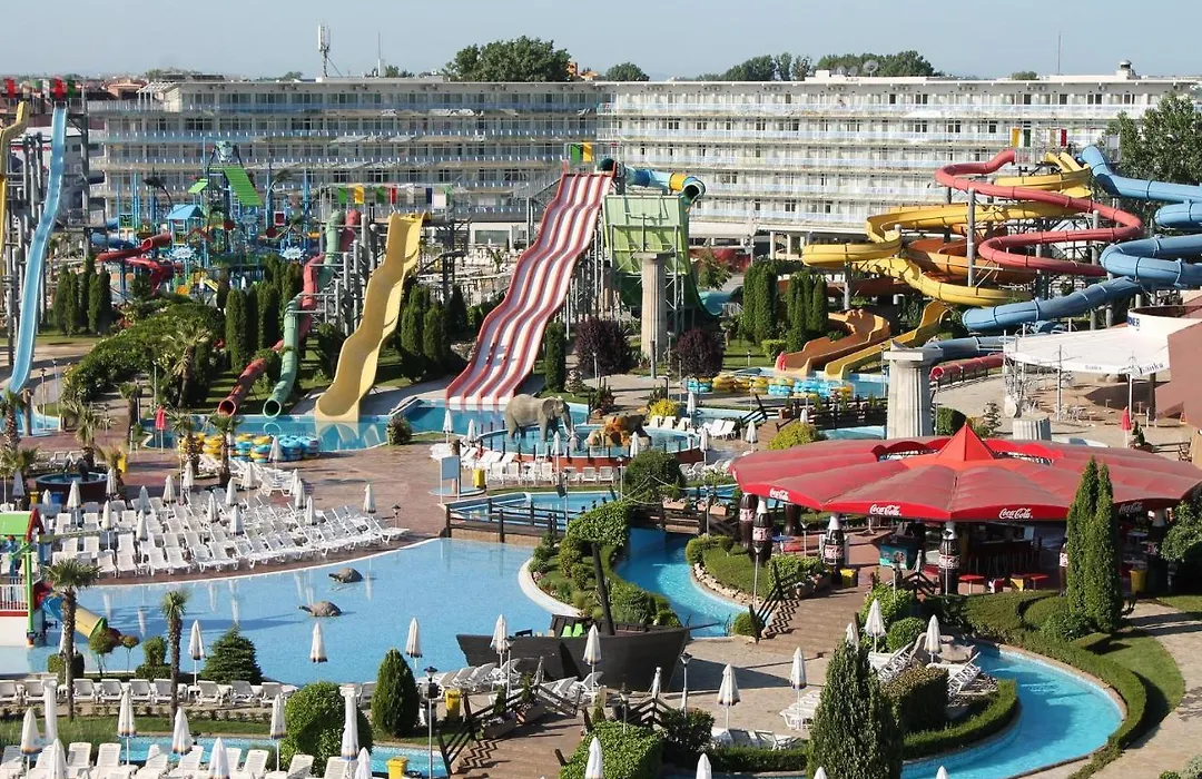Aqua Nevis Hotel & Aqua Park-1