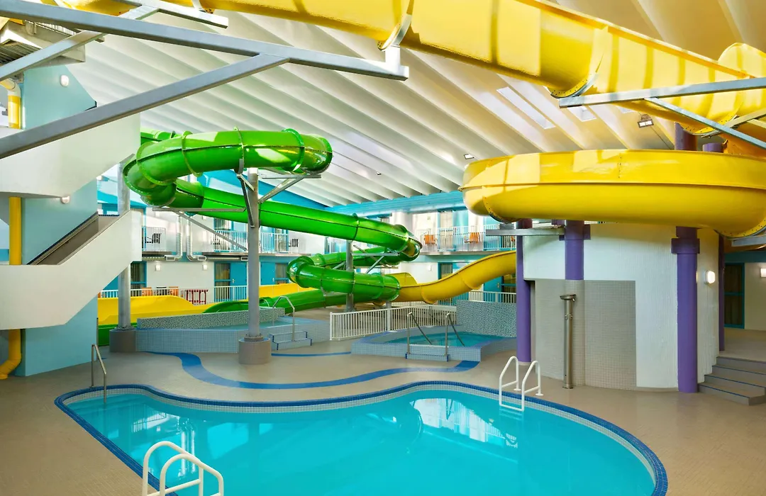 Travelodge Hotel By Wyndham Saskatoon-1