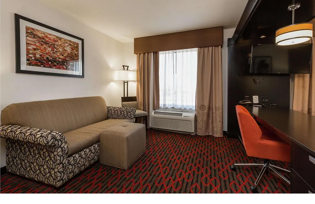 Hampton Inn & Suites By Hilton Lethbridge-1