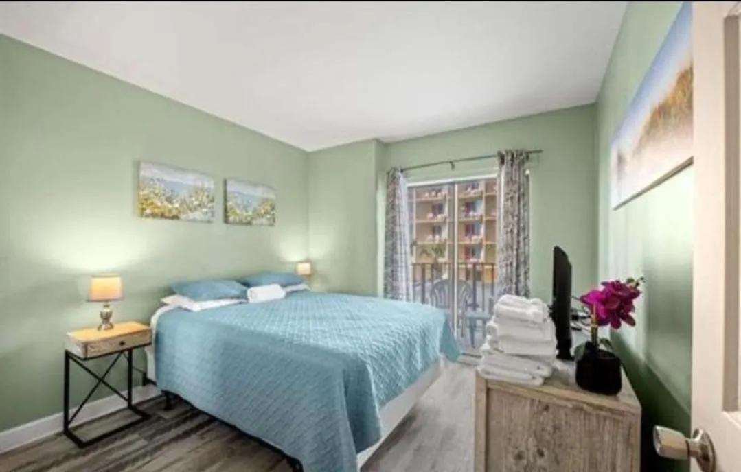 One Bedroom Ocean View Condo-1