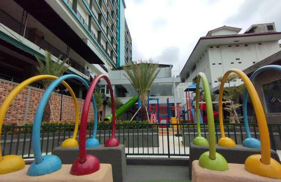 Hotel Gren Alia Tugu Tani-1