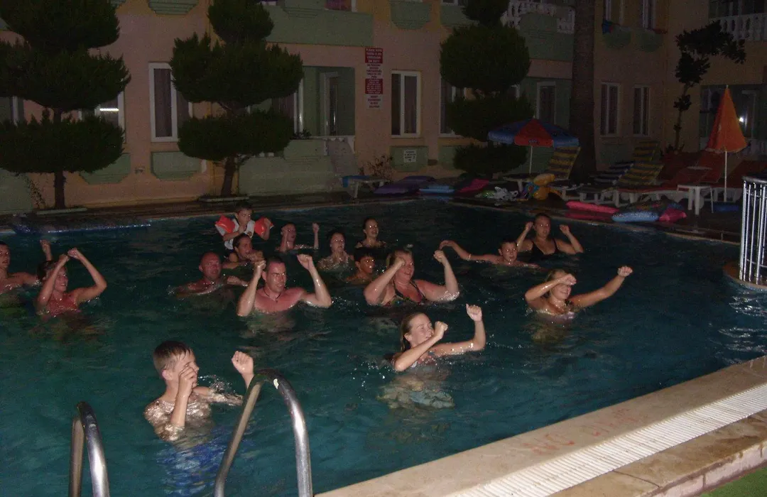 Club Sunset Apartments-1