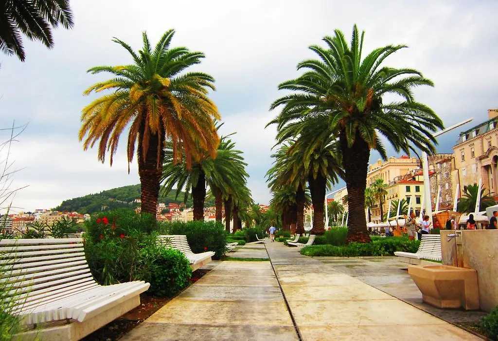 Spalatum Boutique Suites-1