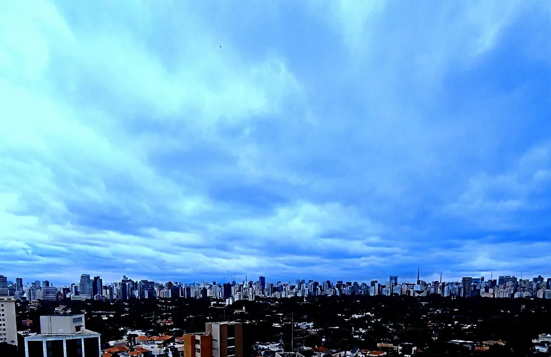 Luxxor Hotel Premiere Faria Lima - On The Sao Paulo Sky Line - King Duplex Studio Veranda - Executive Class - Red Velvet Edition-1