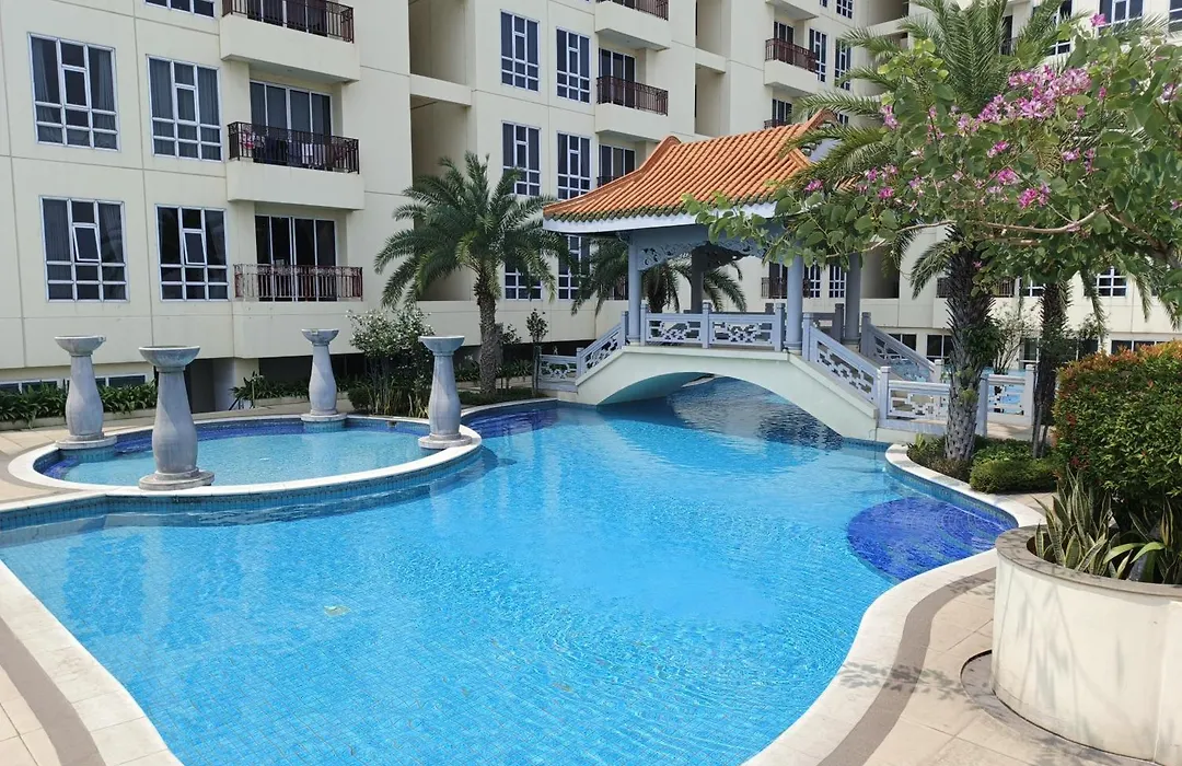 2Br Lucky Tower Residence Jakarta Old Town Top Floor Condo-1