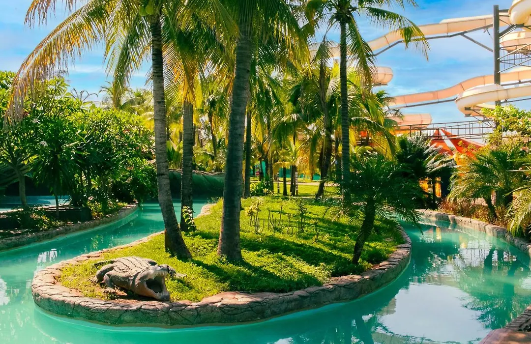 Hot Beach Resort-1