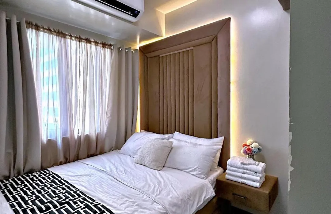 Cozypura Staycation Near Moa, Airport , With Free Fast Wifi, Netflix And Pay Parking-1