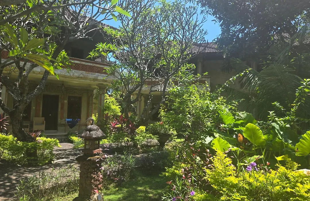 Rambutan Hotel-1