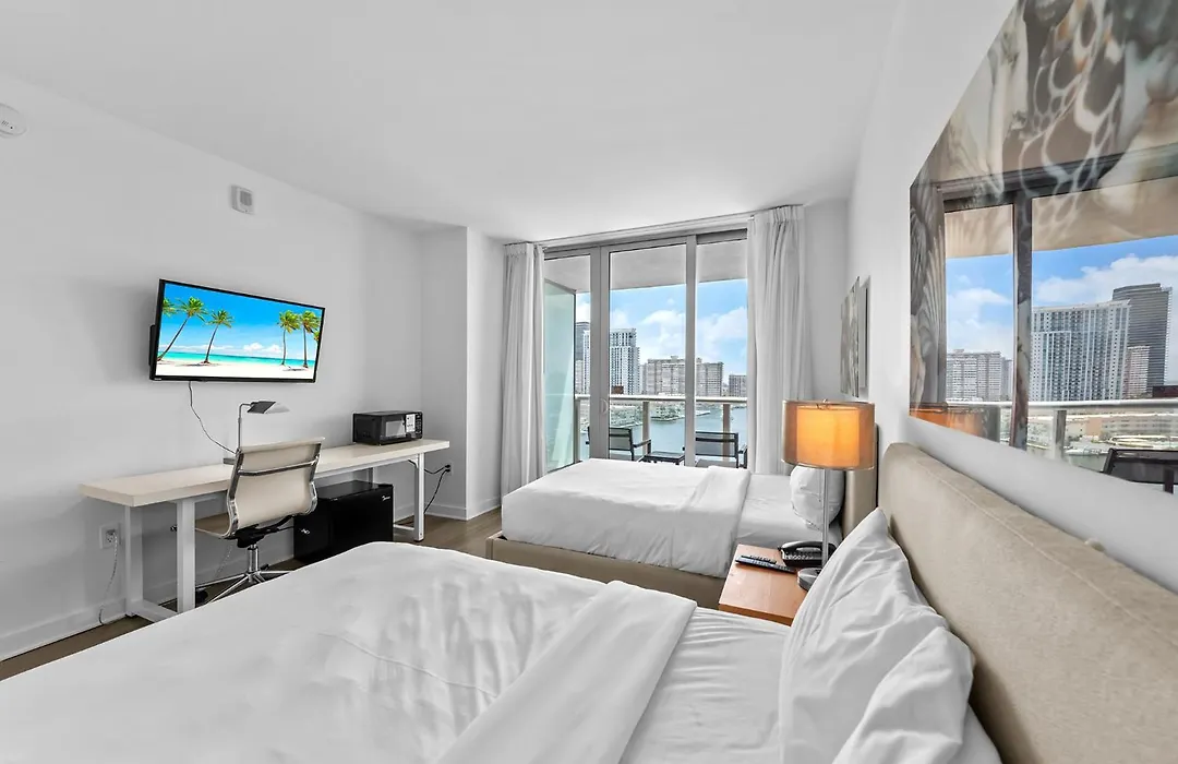 Water View Building With Pool - 5-Min Walk To The Beach - Cozy Studios-1