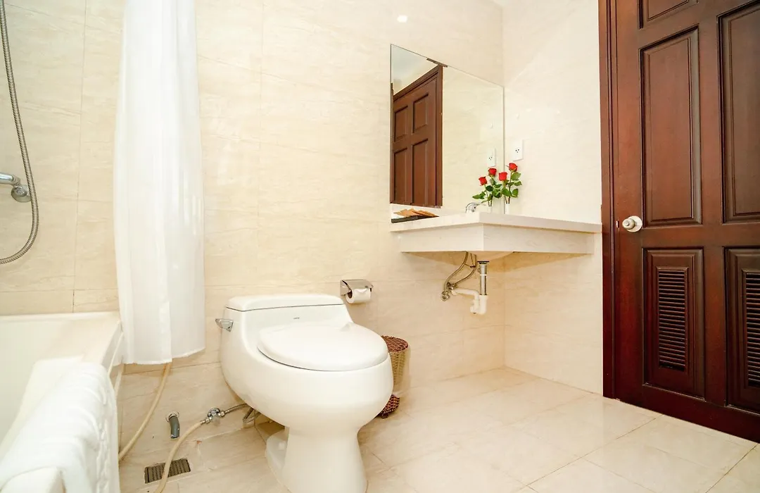Galliot Hotel Nha Trang-1