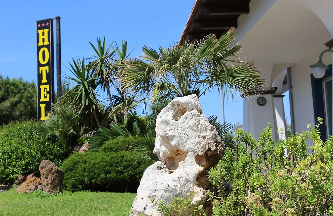 Hotel Rosa Dei Venti-1