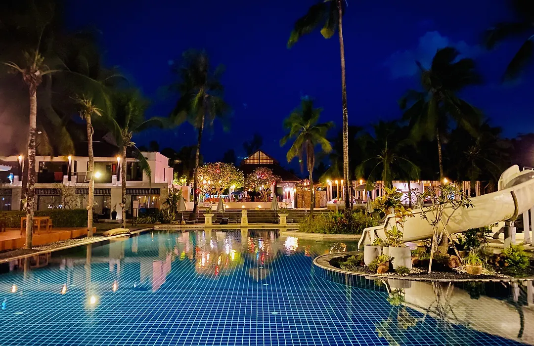 Palm Galleria Resort-1