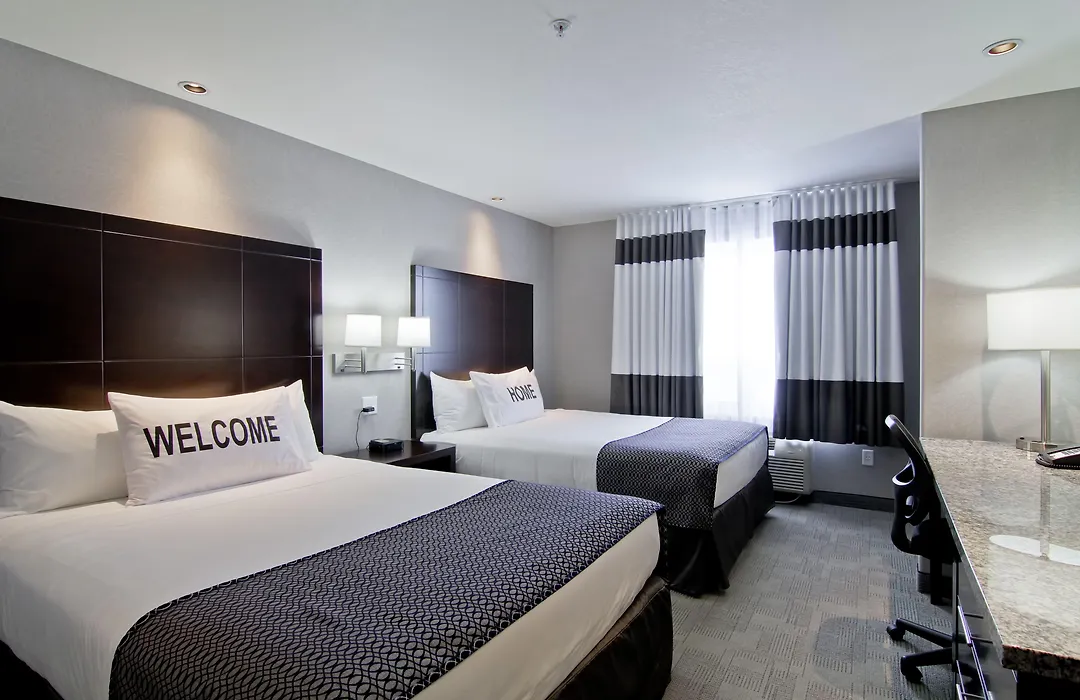 Home Inn & Suites Regina Airport-1