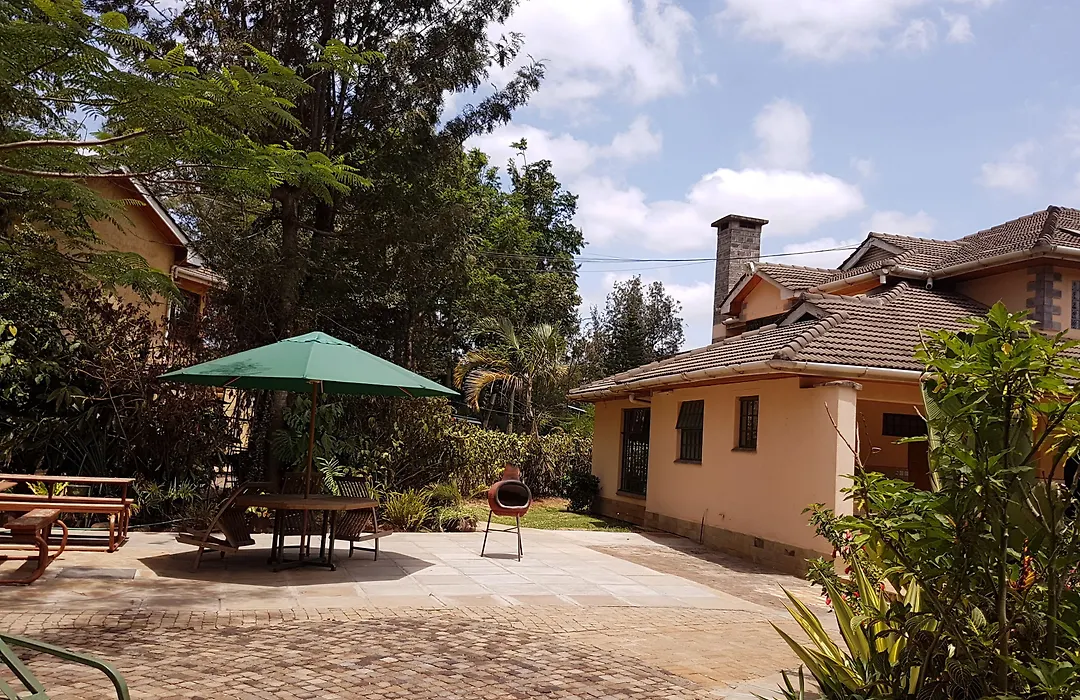 Spurwing Guest House-1