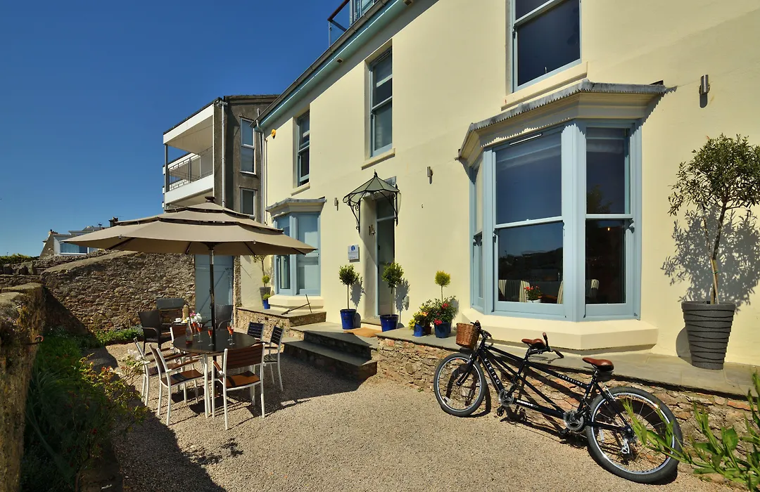Beacon House B&B Brixham-1