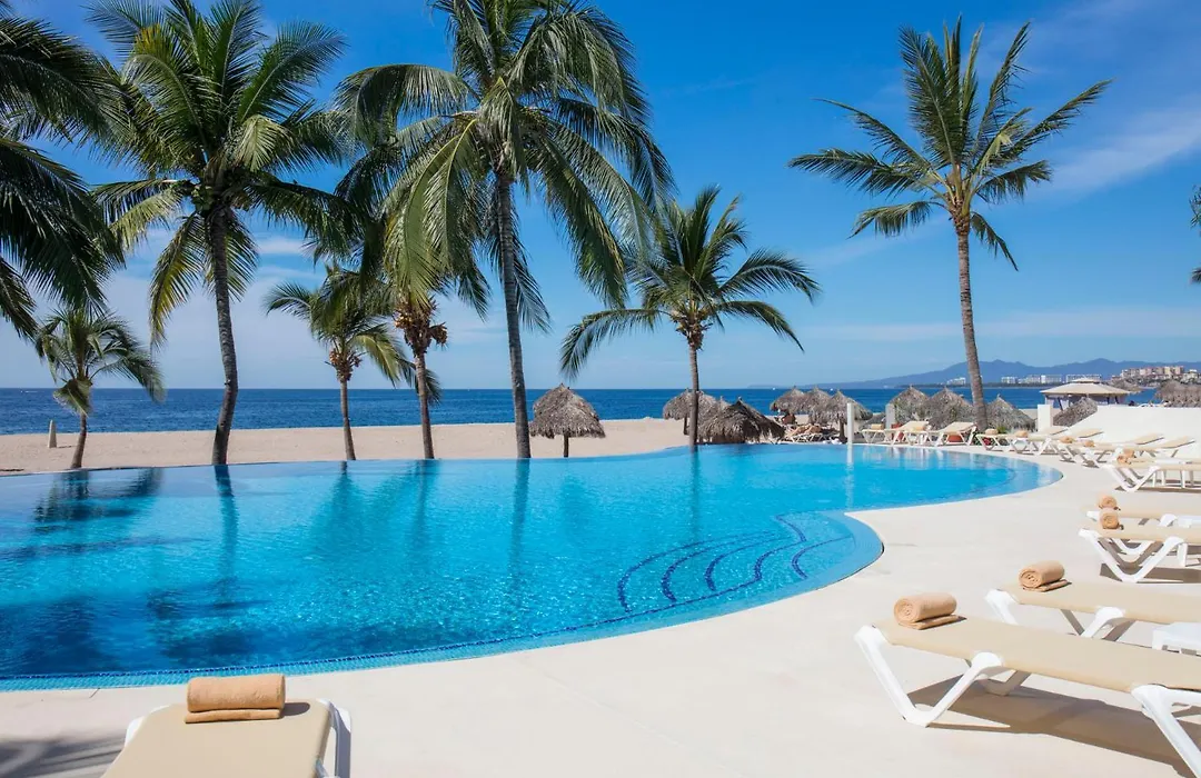 Krystal Vallarta-1