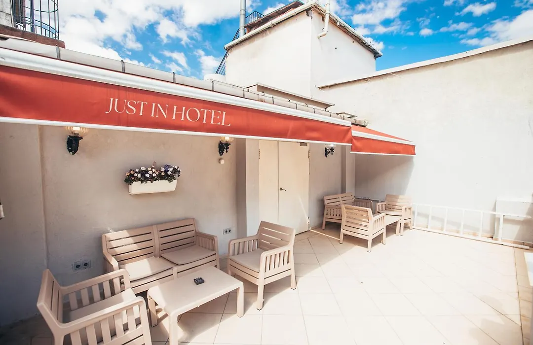 Just Inn Hotel-1