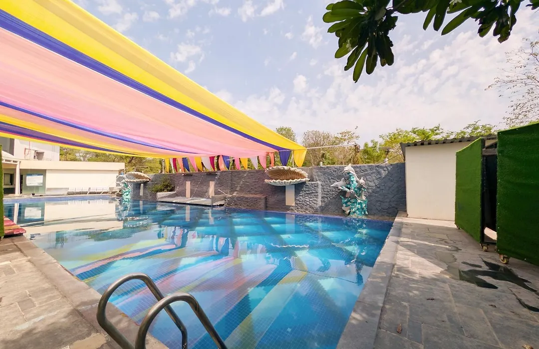 Hotel Solaris-1
