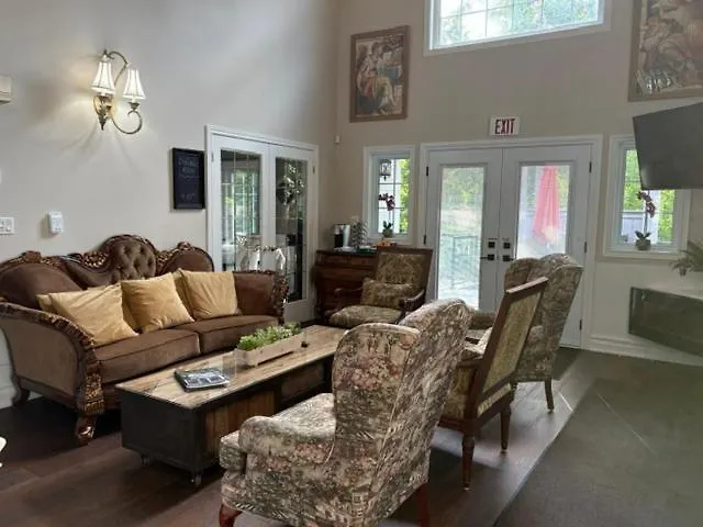 Casa Blanca Boutique Bed & Breakfast-1