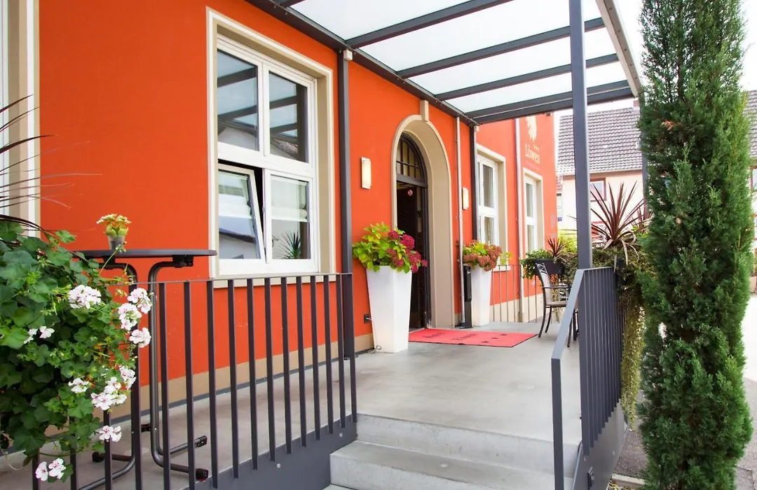 Hotel Loewen Garni - B&B-1